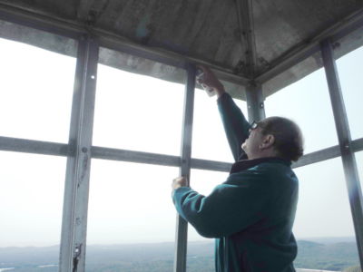 Bob galvanizing windows (2)